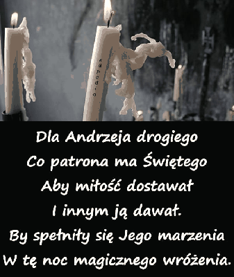 Duże białe świece na andrzejki